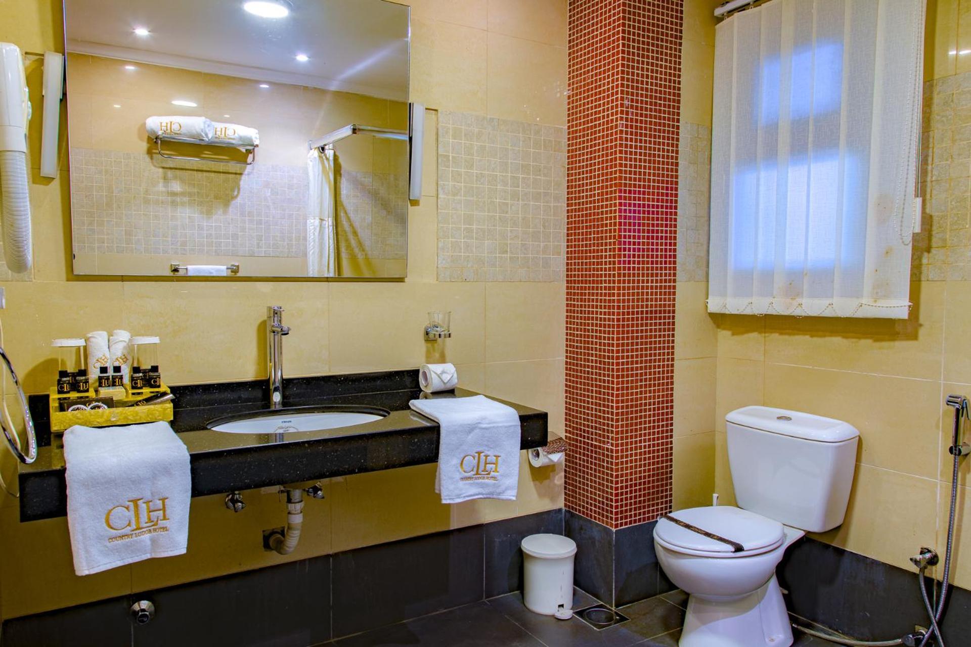 The Country Lodge Hotel Freetown Esterno foto